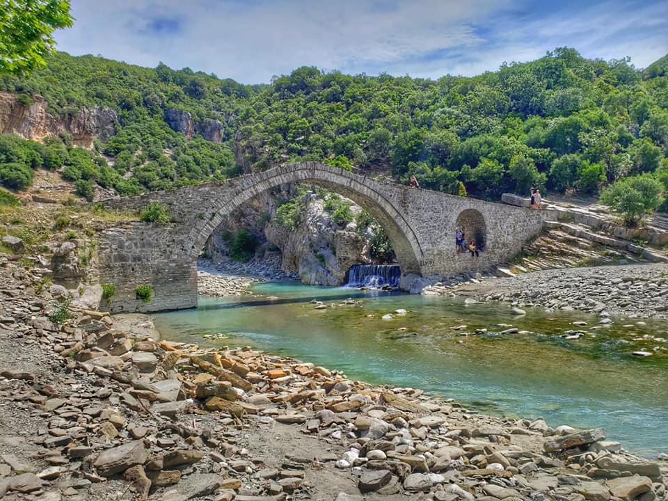 A trip to Permet, guided by the Vjosa